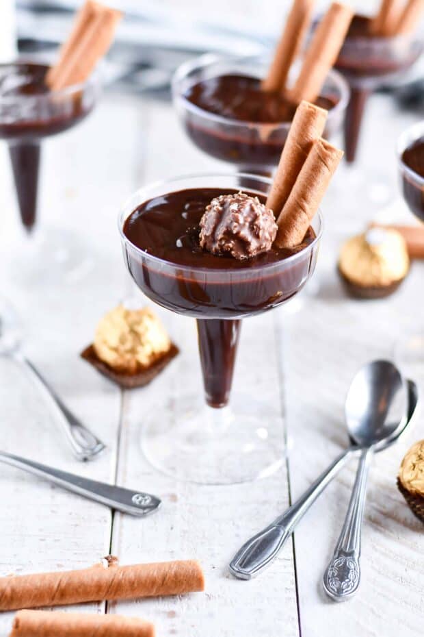 Easy Chocolate Pots De Creme Recipe