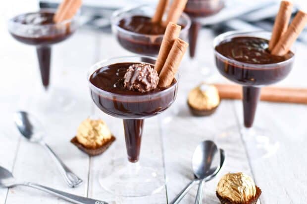 Easy Chocolate Pots De Creme Recipe
